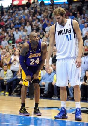 February 24, 2013: Dallas Mavericks power forward Dirk Nowitzki 41 chats with Los Angeles Lakers Kobe Bryant 24 scored 38 points during an NBA Basketball Herren USA game between the Los Angeles Lakers and the Dallas Mavericks at the American Airlines Center in Dallas, TX Los Angeles defeated Dallas 103-99 NBA Basketball Herren USA FEB 24 Lakers at Mavericks Icon2013022472 EDITORIAL USE ONLY