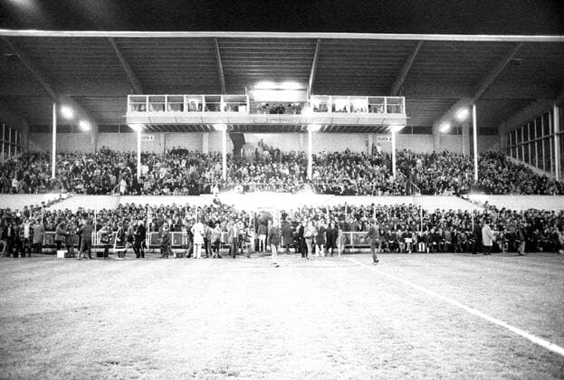 Haupttribüne im Stadion an der Grünwalder Straße, Heimspielstätte des FC Bayern München