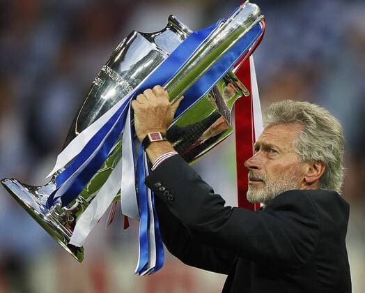 Paul Breitner holds the cup after the UEFA Champions League final football match between FC Bayern Munich and Chelsea FC on May 19, 2012 at the Fussball Arena stadium in Munich. Chelsea v Bayern Munich UEFA Champions League 2011 2012 xVIxxIVx 1429094