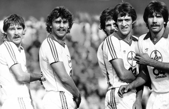 Bayer 04 Leverkusen, v.li.: Jürgen Gelsdorf, Dietmar Demuth, Harry Gniech, Hans Jürgen Scheinert, Thomas Hörster