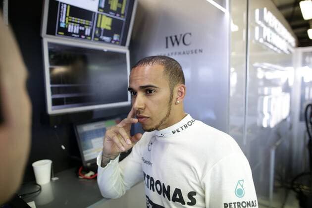 Motorsports: FIA Formula One World Championship 2013, Grand Prix of Australia, 10 Lewis Hamilton (GBR, Mercedes AMG Petronas F1 Team), xHOCHxZWEIx