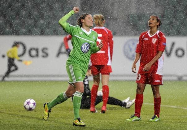 Martina Müller (WOB) bejubelt das Tor 2:0, VfL Wolfsburg (WOB) - FC Rossiyanka (R), Viertelfinale, Fußball, UEFA Women - Champions League, Saison 2012 2013, Wolfsburg, 20.03.2013,
