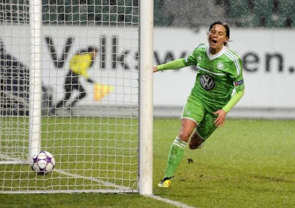 Martina Müller (WOB) erzielt das Tor 2:0, VfL Wolfsburg (WOB) - FC Rossiyanka (R), Viertelfinale, Fußball, UEFA Women - Champions League, Saison 2012 2013, Wolfsburg, 20.03.2013,
