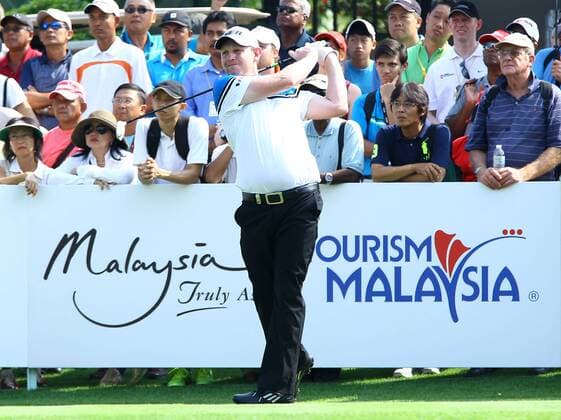 21.03.2013 Kuala Lumpur, Malaysia. Stephen Gallacher of Scotland s hits his driver at the first tee off during day one of the Maybank Malaysia Open Golf Tournament at the Kuala Lumpur Golf and Country Club. xMegatxFirdausx  ActionPlus11389240