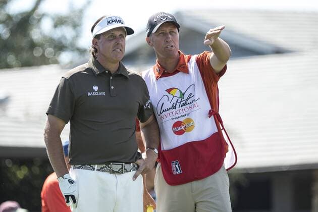 March 21, 2013: Phil Mickelson chats with caddie Jim Mackay on the 10th tee during first round golf action of the Arnold Palmer Invitational presented by Mastercard held at Arnold Palmer s Bay Hill Club & Lodge in Orlando, FL PGA Golf Herren 2013: Arnold Palmer Invitational MAR 21 - ZUMAcg2