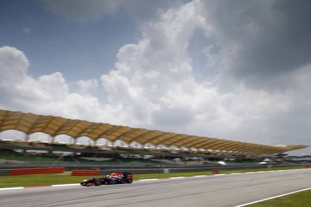 Motorsports: FIA Formula One World Championship 2013, Grand Prix of Malaysia, 1 Sebastian Vettel (GER, Infiniti Red Bull Racing), xHOCHxZWEIx