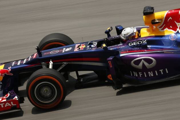 Motorsports: FIA Formula One World Championship 2013, Grand Prix of Malaysia, 1 Sebastian Vettel (GER, Infiniti Red Bull Racing), xHOCHxZWEIx