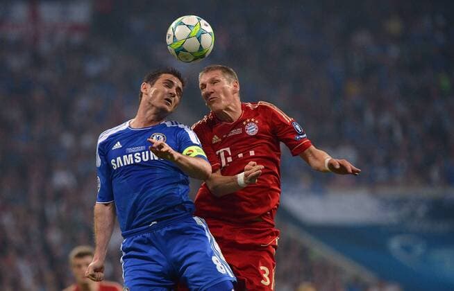 19.05.2012, UEFA Champions League, FC Bayern Muenchen - FC Chelsea London v.l. Frank Lampard (FC Chelsea London), Bastian Schweinsteiger (FC Bayern München)