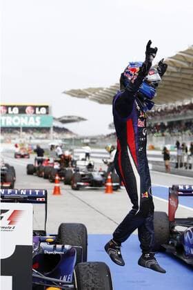 Motorsports: FIA Formula One World Championship 2013, Grand Prix of Malaysia, 1 Sebastian Vettel (GER, Infiniti Red Bull Racing), xHOCHxZWEIx