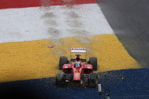 24.03.2013 - Race, Fernando Alonso (ESP) Scuderia Ferrari F138 without Frontal Wing 