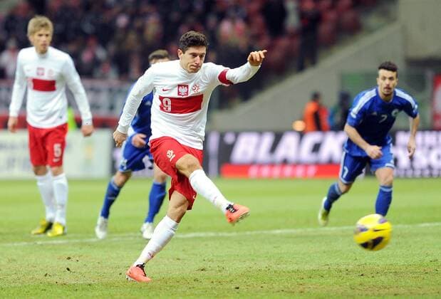Warschau, Polen San Marino ROBERT LEWANDOWSKI Freude Tor Jubel 3-0  20130326nb054