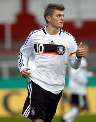 27.03.2008, Länderspiel U19, Deutschland - Finnland v.l. Toni Kroos (Deutschland U19) torjubel 1:0