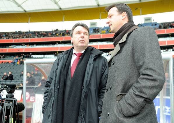 Bilder des Tages - SPORT 27.02.2011, 1.Bundesliga, Eintracht Frankfurt - VfB Stuttgart v.l. Heribert Bruchhagen (Vorstandsvorsitzender der Eintracht Frankfurt Fussball AG), Manager Fredi Bobic (VfB Stuttgart)