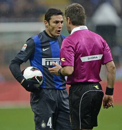 Milano 30 03 2013 - Serie A Inter Mailand - Juventus Turin; Javier Zanetti-Nicola Rizzoli 