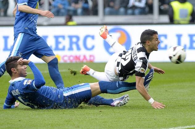 Sebastian Giovinco Juventus Marco Capuano Pescara.Torino 6 04 2013 Juventus Stadium.Football Calcio Serie A 2012 13. Juventus vs Pescara. federicoxtardito