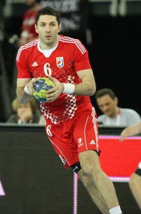 Zagreb, 6.4.2013 - Arena Zagreb hall. 2014 Men s European Championship Qualification 2 Croatia (red) - Hungary (white) 30:26. LACKOVIC Blazenko (CRO 6) Croatia - Hungary 30:26