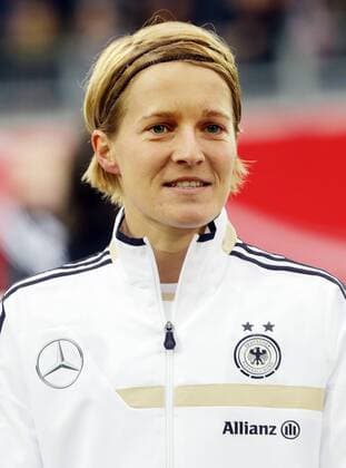 Offenbach , Fußball Länderspiel Frauen Deutschland vs. USA Saskia Bartusiak ( Deutschland )