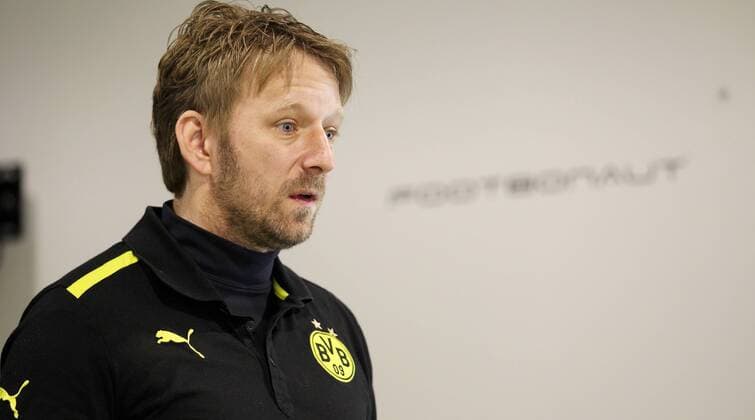 FUSSBALL - DFL, Dortmund, Pressereise DORTMUND,DEUTSCHLAND,06.APR.13 - FUSSBALL - DFL, 1. Deutsche Bundesliga, Borussia Dortmund, Pressereise. Bild zeigt Chef-Scout Sven Mislintat (Dortmund). 