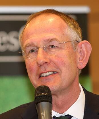 08.04.2013 Stuttgart Tennis Mit dem Zuschlag zur Austragung eines ATP-Rasenturniers ab 2015 hat für den MercedesCup eine neue Epoche begonnen Richard LEWIS Chief Executive All England Club Wimbledon