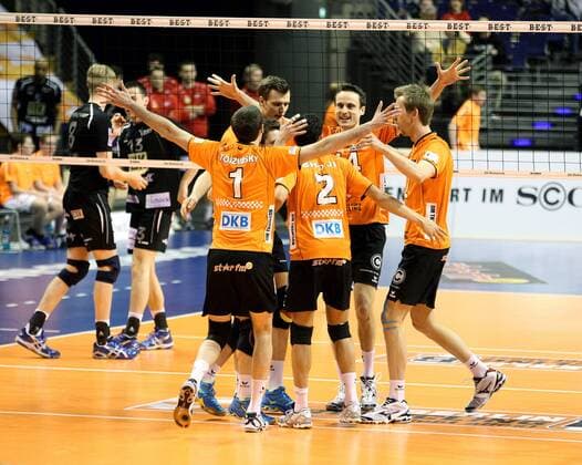 10.04.2013, Max-Schmeling-Halle, Berlin, GER, 1.VBL, Berlin Recycling Volleys, TV Ingersool Buehl im Bild, BRV er jubeln