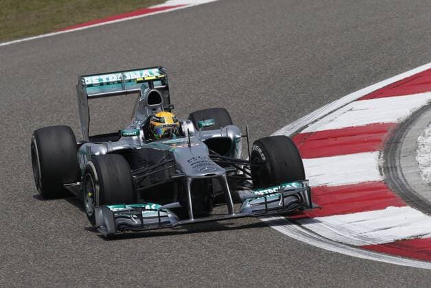 Motorsports: FIA Formula One World Championship 2013, Grand Prix of China, 10 Lewis Hamilton (GBR, Mercedes AMG Petronas F1 Team), 10 Lewis Hamilton (GBR, Mercedes AMG Petronas F1 Team), xHOCHxZWEIx
