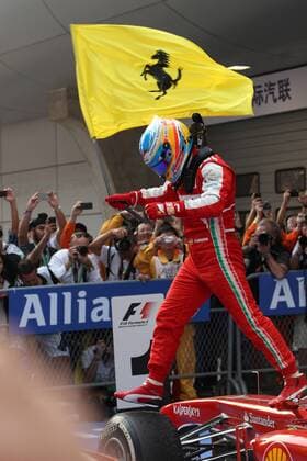14.04.2013- Race, Fernando Alonso (ESP) Scuderia Ferrari F138 race winner 