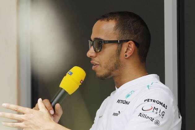 Motorsports: FIA Formula One World Championship 2013, Grand Prix of Bahrain, 10 Lewis Hamilton (GBR, Mercedes AMG Petronas F1 Team), xHOCHxZWEIx