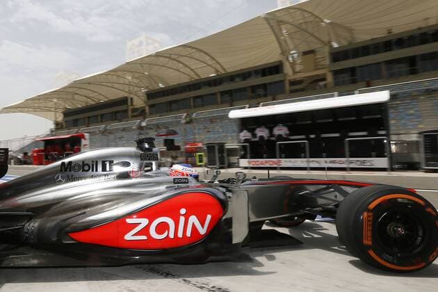Motorsports: FIA Formula One World Championship 2013, Grand Prix of Bahrain, 5 Jenson Button (GBR, Vodafone McLaren Mercedes), xHOCHxZWEIx