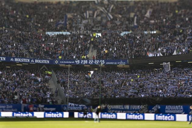 Die Bundesliga Uhr geht wieder 20.04.2013, Hamburg, Hamburger SV, 30. Spieltag Â