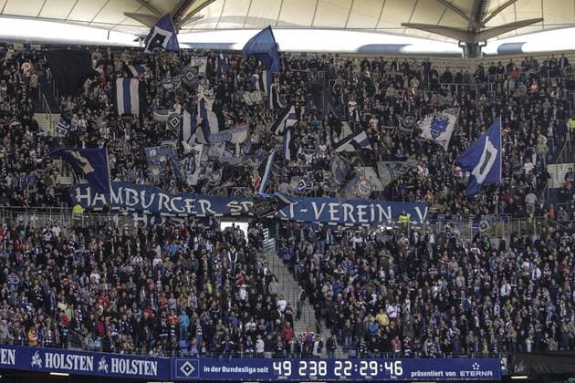 Deutschland, Hamburg , Imtech Arena, Fussball, 1. Bundesliga, Saison 2012 2013 , 10. Spieltag Hamburger SV, die neue Bundesligauhr des HSV von Eterna