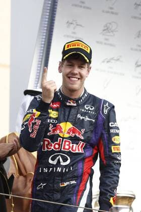 Motorsports: FIA Formula One World Championship 2013, Grand Prix of Bahrain, 1 Sebastian Vettel (GER, Infiniti Red Bull Racing), pointing finger up number one xHOCHxZWEIx