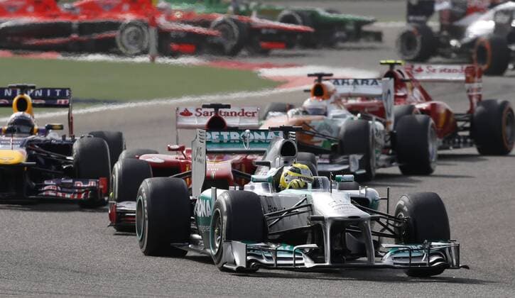 Motorsports: FIA Formula One World Championship 2013, Grand Prix of Bahrain, 9 Nico Rosberg (GER, Mercedes AMG Petronas F1 Team), 3 Fernando Alonso (ESP, Scuderia Ferrari), 1 Sebastian Vettel (GER, Infiniti Red Bull Racing), xHOCHxZWEIx