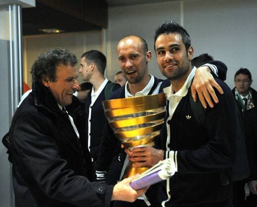 Roland Romeyer (president) holds the cup with Renaud Cohade and Loic perrin FOOTBALL : - Finale Coupe de la Ligue - 21 04 2013 FredericChambert Panoramic 