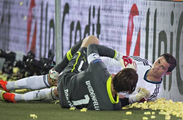 Dortmund, 24.04.2013, Signal-Iduna-Park Christiano Ronaldo (Madrid), Torwart Roman Weidenfeller (BVB) Borussia Dortmund - Real Madrid