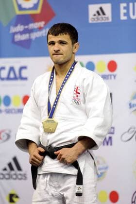 JUDO - EJU EM 2013 BUDAPEST,UNGARN,25.APR.13 - DIVERS, JUDO - EJU Europameisterschaften, bis 60kg, Herren, Siegerehrung. Bild zeigt Amiran Papinashvili (GEO). Keywords: Medaille 