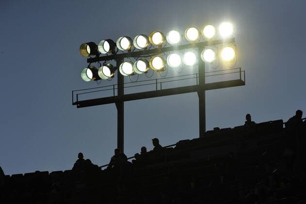 Fußball, Stadiongeschichte FC Barcelona BARCELONA, 01.05.2013, Flutlichtanlage beim UEFA Champions League Halbfinale Rückspiel FC Barcelona im Camp Nou in Barcelona, 01.05.2012.