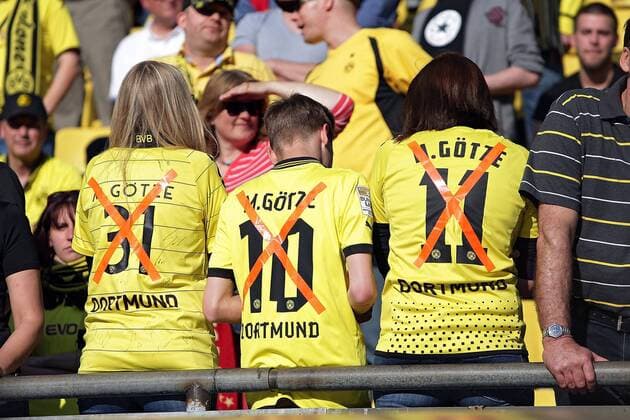 04.05.2013, xovx, 1.Bundesliga, Borussia Dortmund - FC Bayern München, Dortmunder Fans distanzieren sich von Mario Goetze (Borussia Dortmund), Freisteller. - Fankritik nach dem Wechserl von Götze zum FC Bayern München