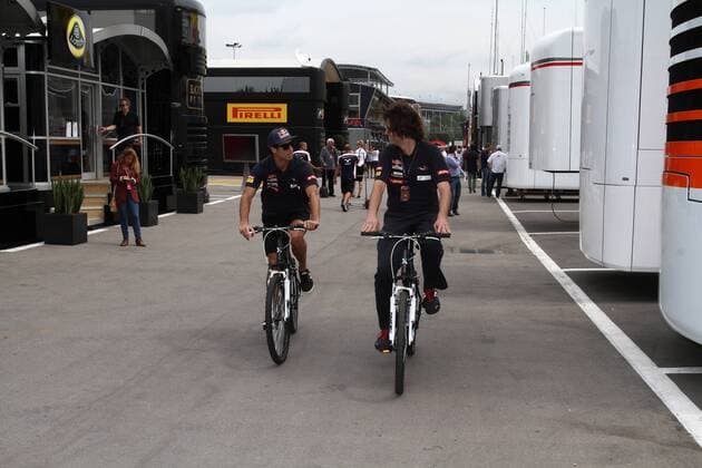 09.05.2013- Daniel Ricciardo (AUS) Scuderia Toro Rosso STR8 