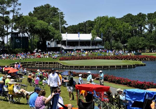 10 May 2013: 17th island hole green at TPC Sawgrass in Ponte Vedra Beach, Florida. GOLF: MAY 10 PGA Golf Herren - THE PLAYERS Championship - Second Round Icon1305101009 EDITORIAL USE ONLY