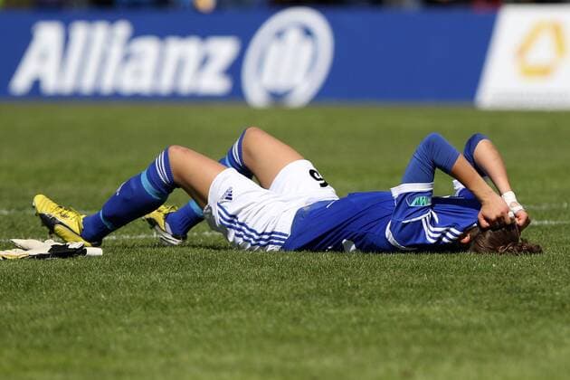 12.05.2013, xfsx, 1.Bundesliga Damen, 1.FFC Frankfurt - FC Bayern München, v.l. Desiree Schumann (1. FFC Frankfurt) enttäuscht schauend, Enttäuschung, disappointed