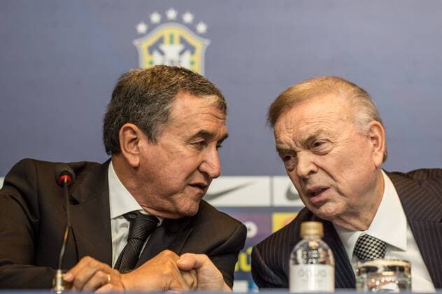 Carlos Alberto Parreira und Jose Maria Marin während einer Pressekonferenz der Selecao im Hotel Sofitel. Rio de Janeiro RJ, Brasil 14 05 2013. x(11)xCelsoxPupox xFotoarenax  (16288)