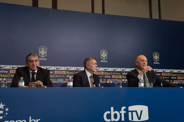 Carlos Alberto Parreira, Jose Maria Marin und Luis Felipe Scolari während einer Pressekonferenz der Selecao im Hotel Sofitel. Rio de Janeiro RJ, Brasil 14 05 2013. x(11)xCelsoxPupox xFotoarenax  (16288)