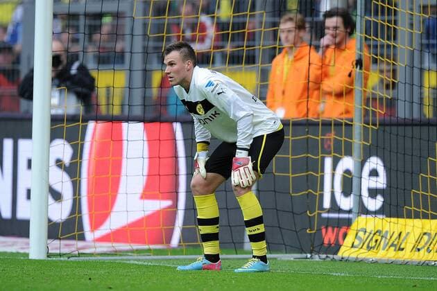 Fussball 1. Bundesliga 34. Spieltag Borussia Dortmund - 1899 Hoffenheim am 18.05.2013 im Signal Iduna Park in Dortmund Der Feldspieler Kevin Großkreutz ( Dortmund ) steht als Torhueter im Tor