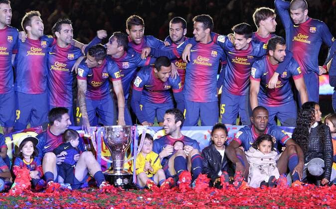 LIONEL MESSI (Barcelona) with son Thiago, eric abidal (Barcelona) with daughters Meliana, Canelia and Leyna, Cesc Fabregas with daughter Lia FOOTBALL : FC Barcelona (Barca) Champion Primera Division 2012 2013 - Liga - 19 05 2013 PACOLARGO 