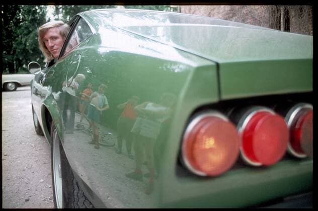 Ferrarifan und Nationalspieler GÜNTER NETZER in seinem grünen Ferrari 365 GT 4 Berlinetta Boxer