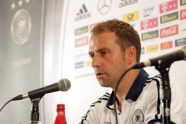 Co-Trainer Hans Dieter Flick (D)
