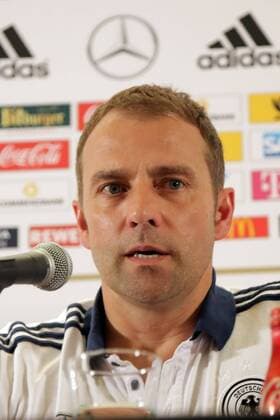 Co-Trainer Hans Dieter Flick (D)