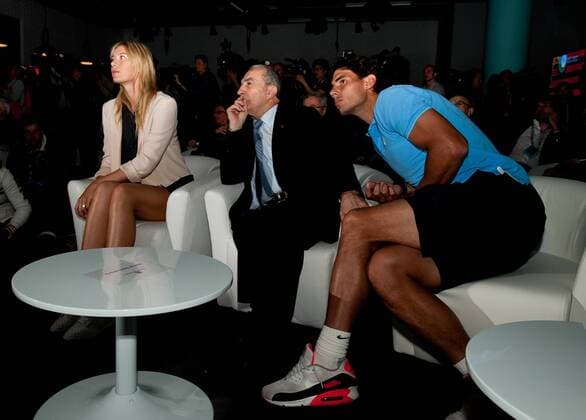 (130524) -- PARIS, May 24, 2013 (Xinhua) -- Maria Sharapova of Russia (L), Rafael Nadal (R) of Spain and Jean Gachassin, the French Tennis Federation president, attend the draw ceremony of 2013 French Open tennis tournament at Roland Garros in Paris, France on May 24, 2013. (Xinhua Bai Xue) (jyc) (SP)FRANCE-PARIS-TENNIS-2013 FRENCH OPEN-DRAW CEREMONY 