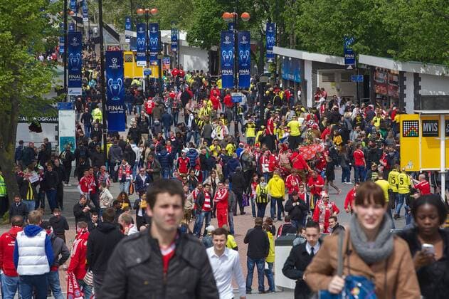 fans during the UEFA Champions League match between Borussia Dortmund and Bayern Munich on May 25, 2013 at Wembley stadium, London, England. Borussia Dortmund v Bayern Munich Champions League 2012 2013 xVIxxIVx 1574223