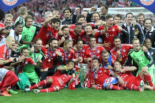 25.05.2013 Wembley Stadium, London, England. Bayern Munich with Trophy after the Champions League Final between Bayern Munich and Borussia Dortmund from Wembley Stadium. xKieranxGalvinx  ActionPlus20239853